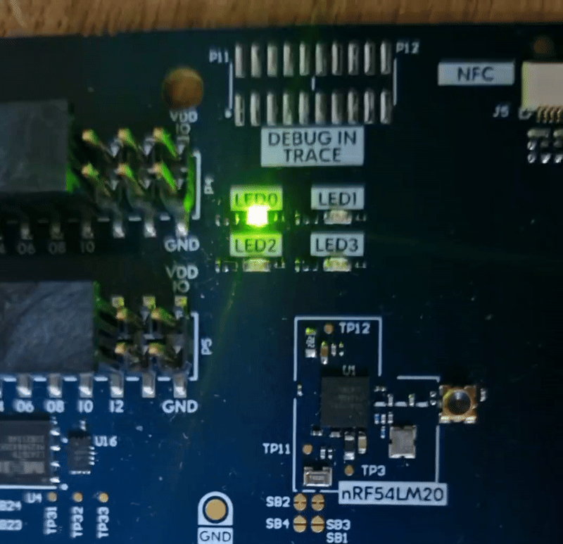 nRF54LM20 DK LED0, no BLE connection
